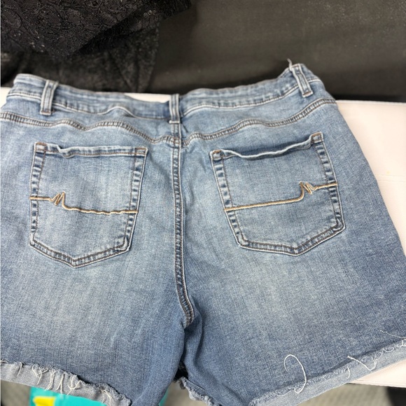 Maurices Light Blue Jean Shorts - Picture 1 of 4